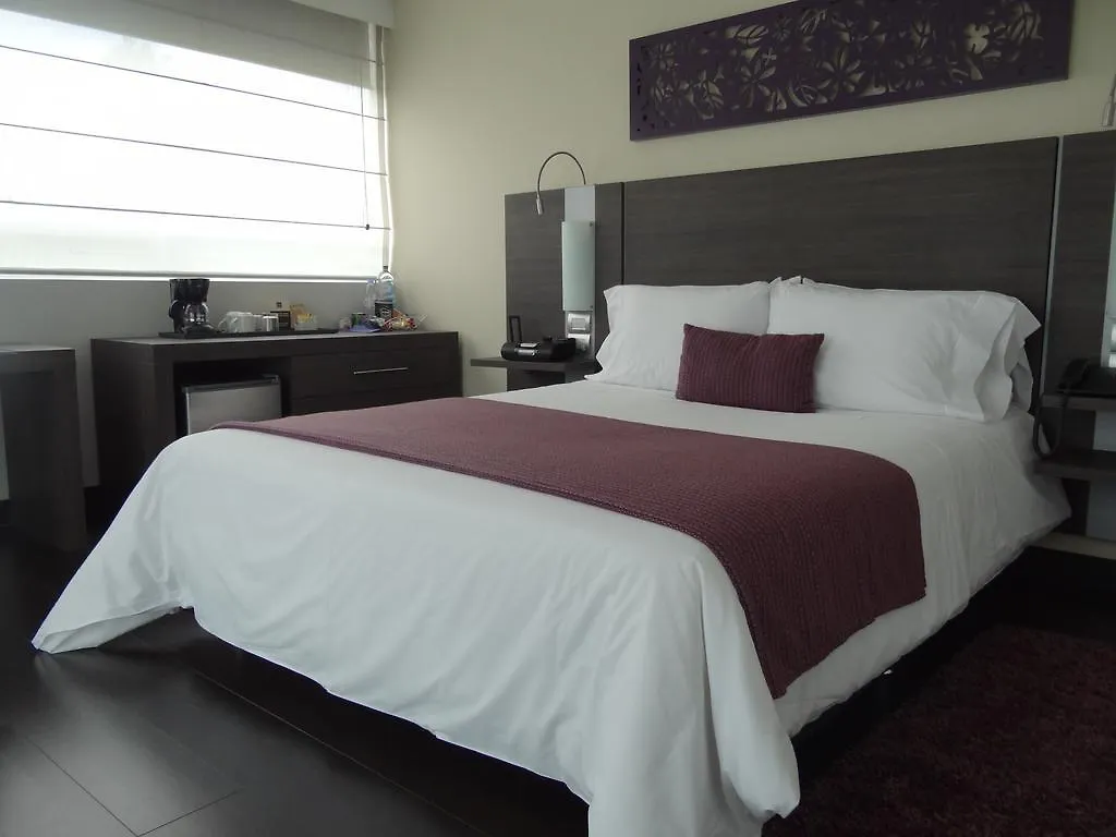 ****  Hotel Bh El Poblado Medellin Colombia